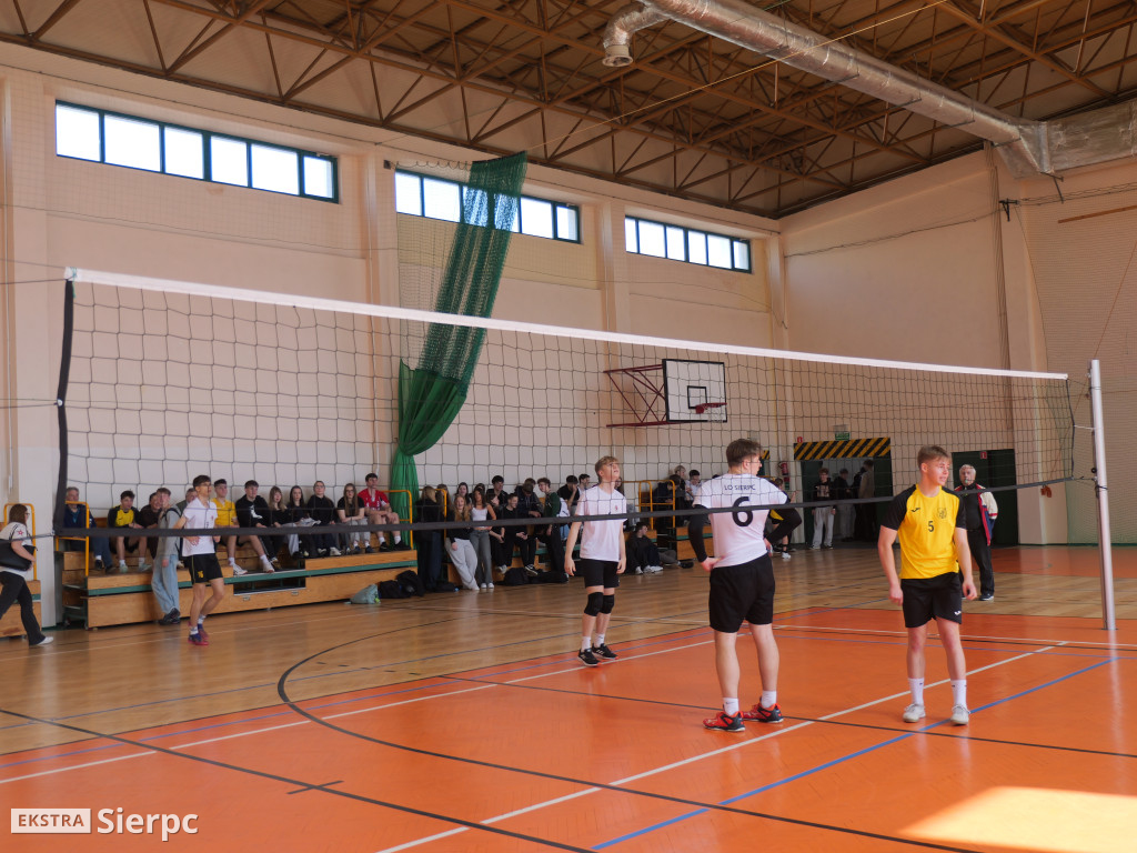 Turniej piłki siatkowej w Sierpcu