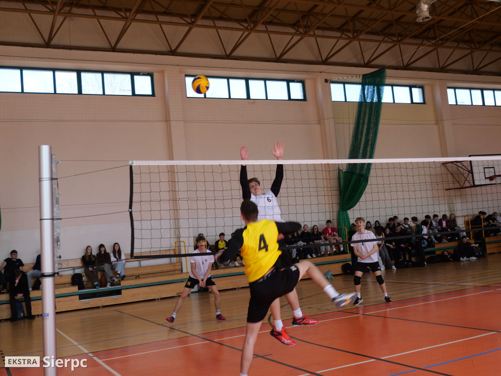Turniej piłki siatkowej w Sierpcu