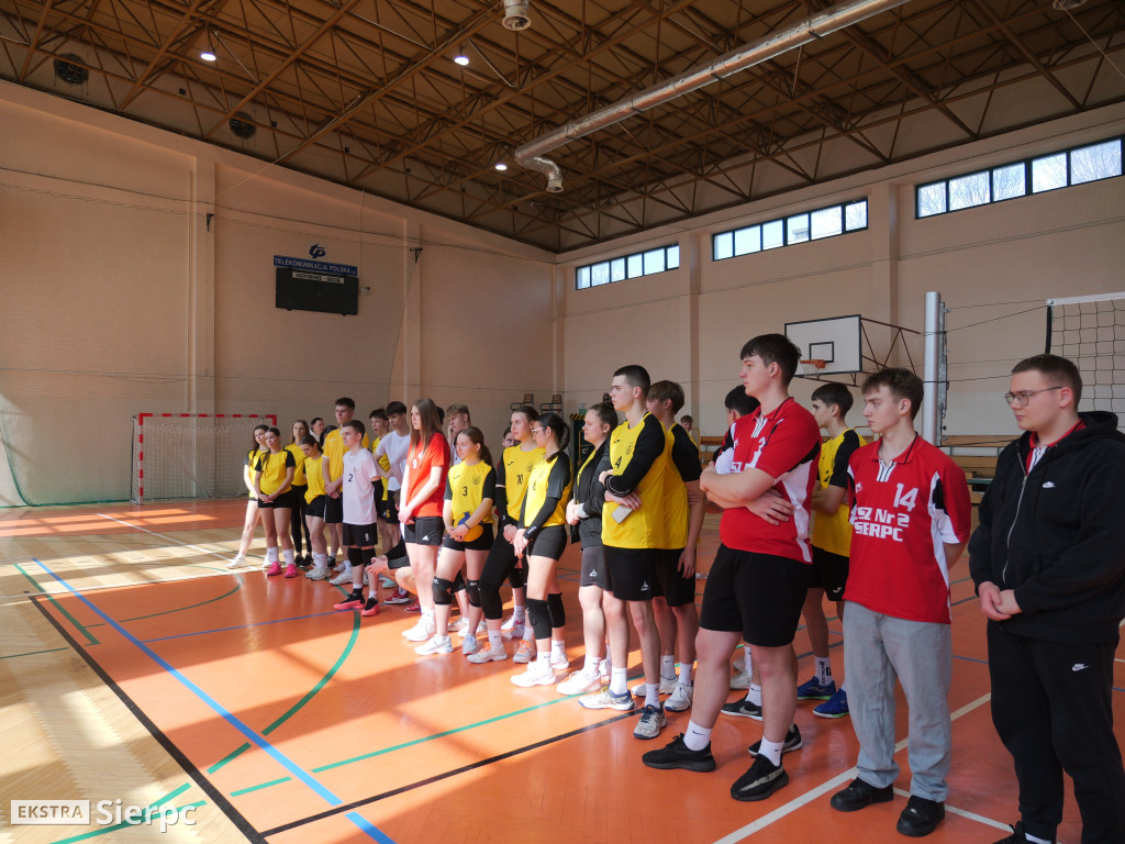 Turniej piłki siatkowej w Sierpcu
