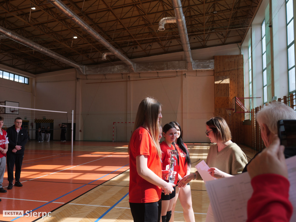 Turniej piłki siatkowej w Sierpcu