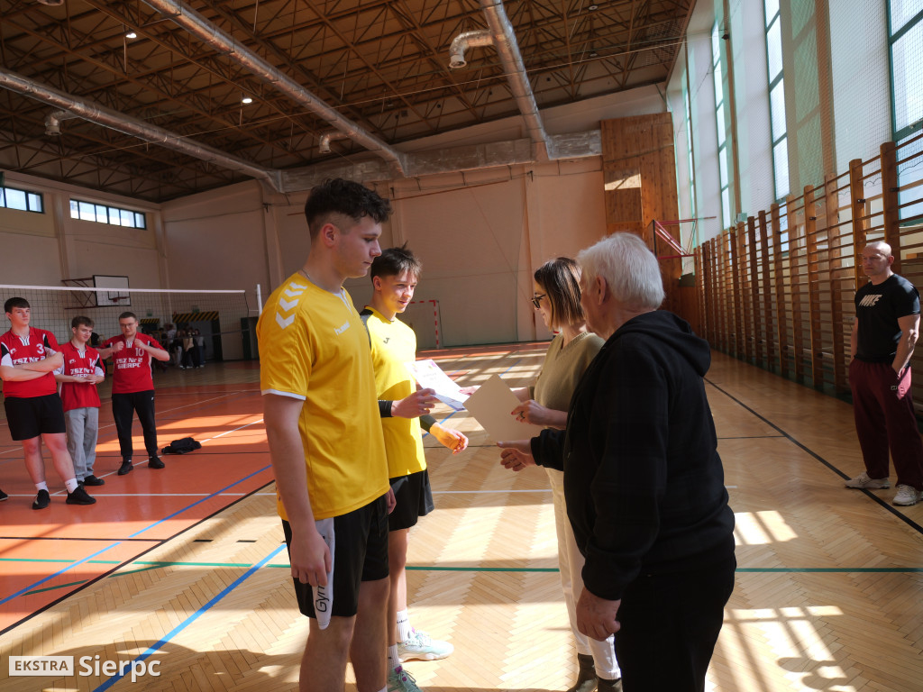 Turniej piłki siatkowej w Sierpcu