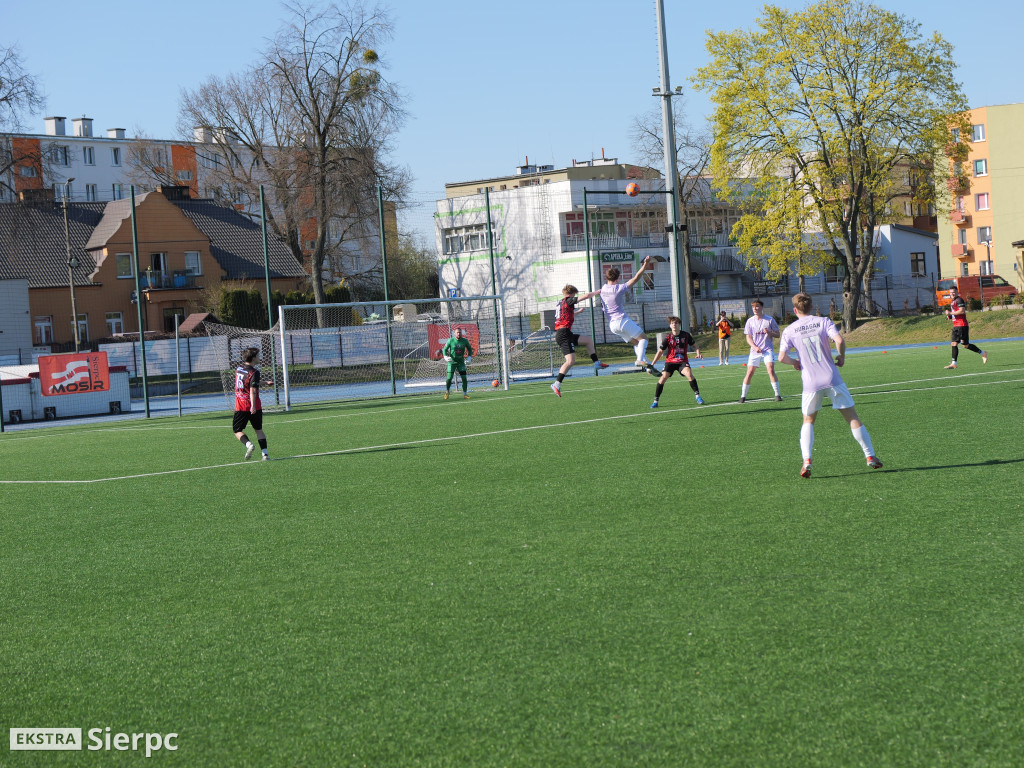 MKS Kasztelan Sierpc – Huragan Wołomin