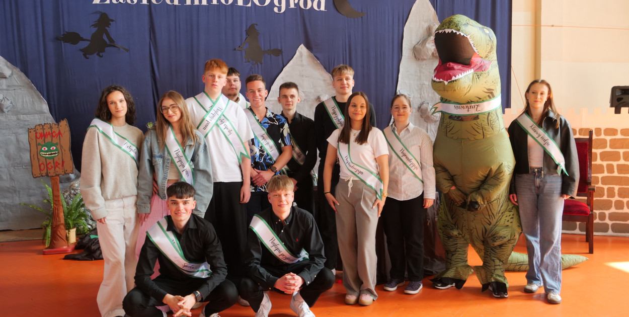 Abiturki „ZasiedmioLOgród” w LO