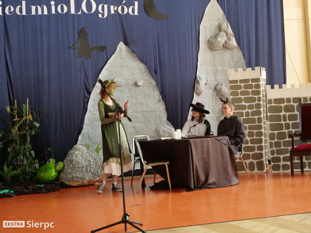 Abiturki „ZasiedmioLOgród” w LO