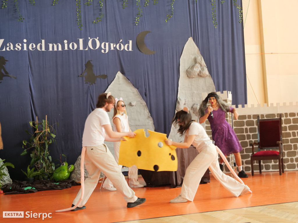 Abiturki „ZasiedmioLOgród” w LO