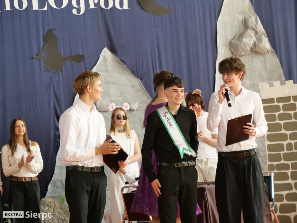 Abiturki „ZasiedmioLOgród” w LO