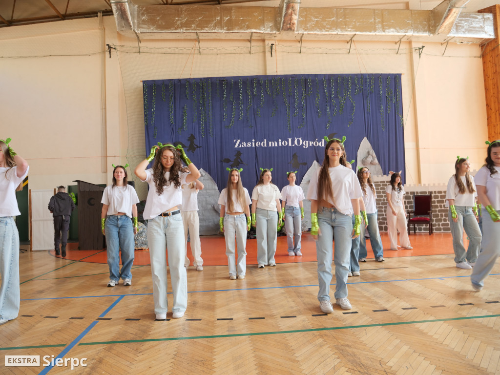 Abiturki „ZasiedmioLOgród” w LO