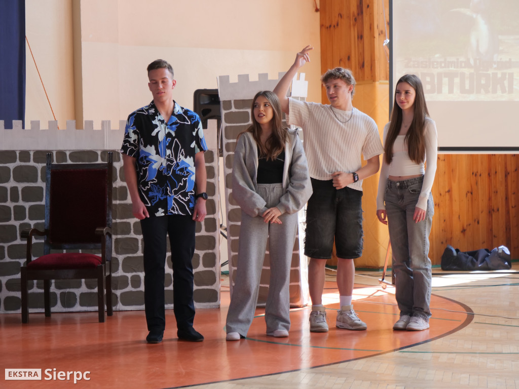 Abiturki „ZasiedmioLOgród” w LO