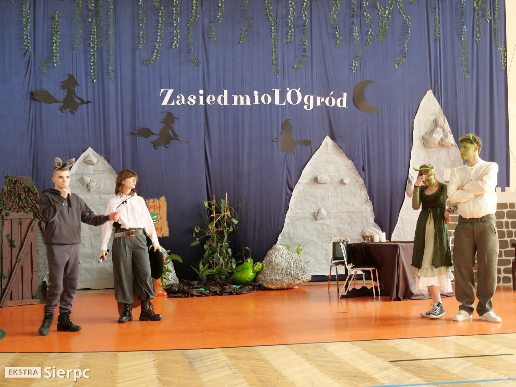 Abiturki „ZasiedmioLOgród” w LO