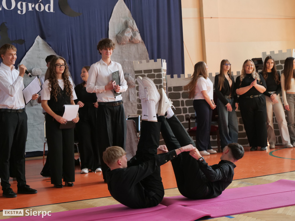 Abiturki „ZasiedmioLOgród” w LO