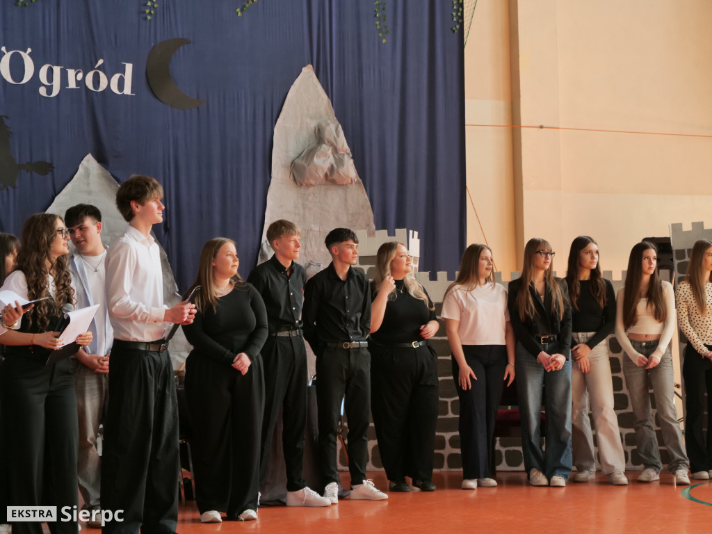 Abiturki „ZasiedmioLOgród” w LO