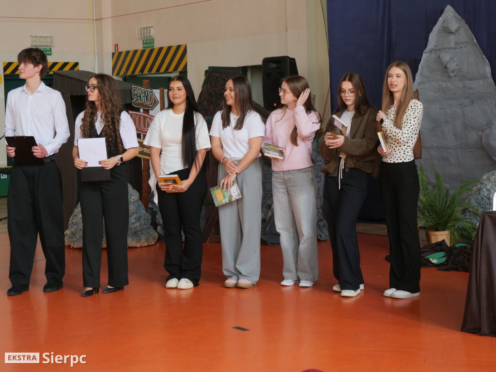 Abiturki „ZasiedmioLOgród” w LO