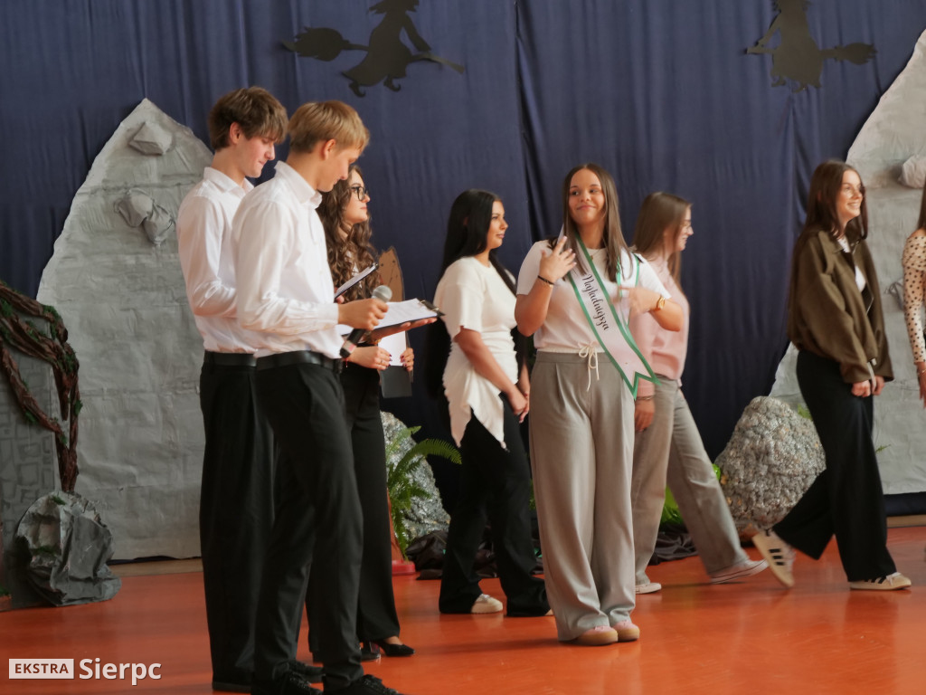 Abiturki „ZasiedmioLOgród” w LO