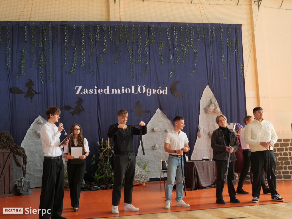 Abiturki „ZasiedmioLOgród” w LO