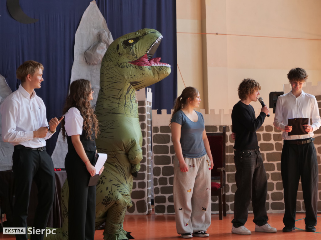 Abiturki „ZasiedmioLOgród” w LO