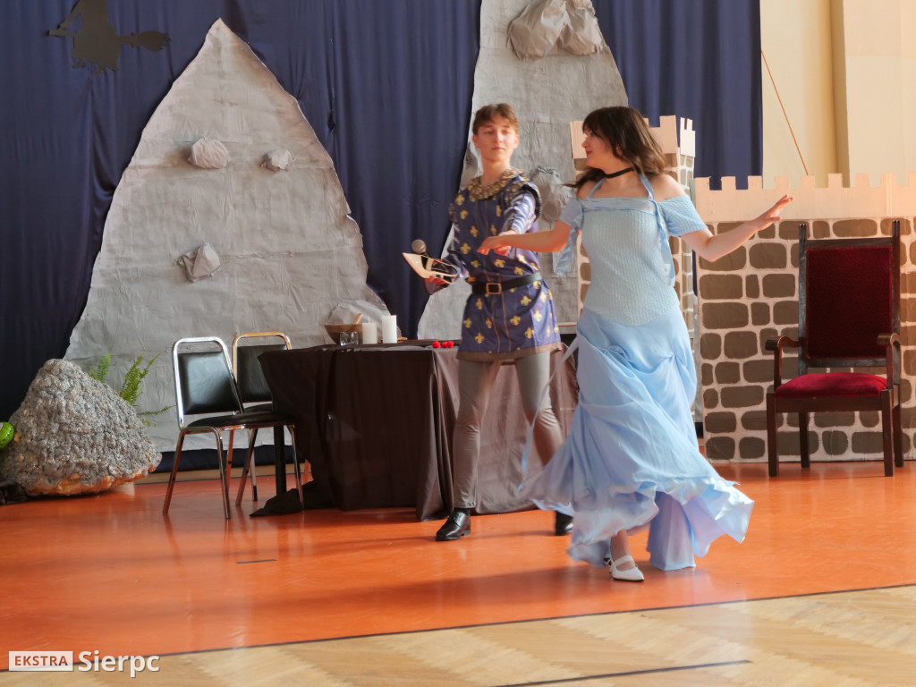 Abiturki „ZasiedmioLOgród” w LO