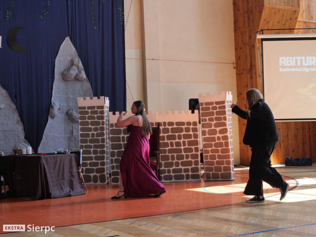 Abiturki „ZasiedmioLOgród” w LO