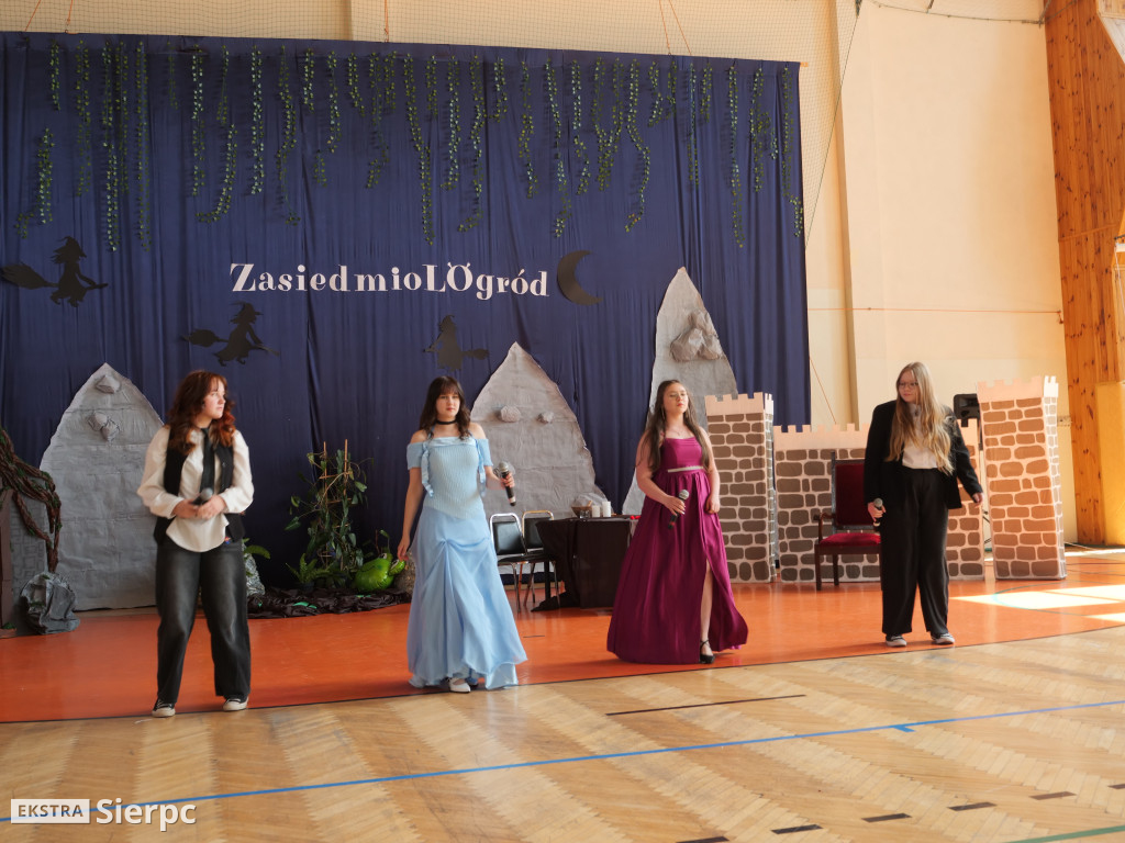 Abiturki „ZasiedmioLOgród” w LO