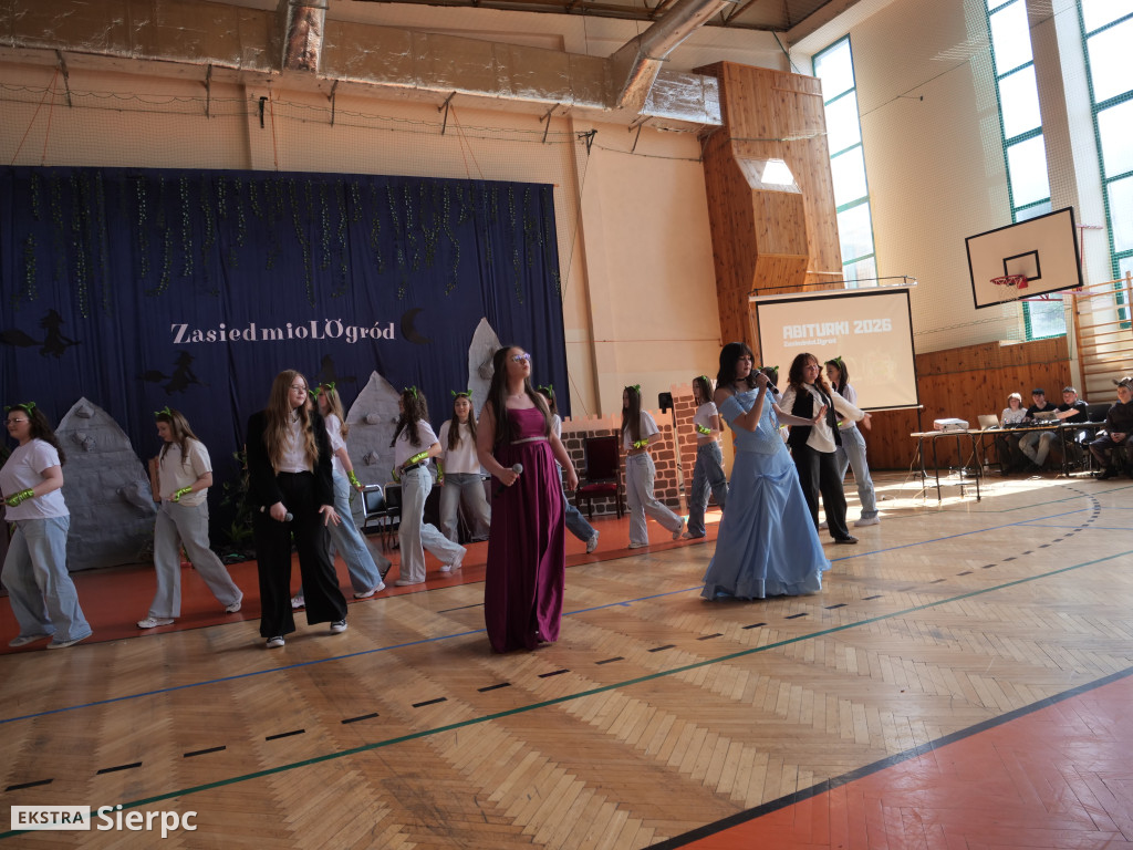 Abiturki „ZasiedmioLOgród” w LO