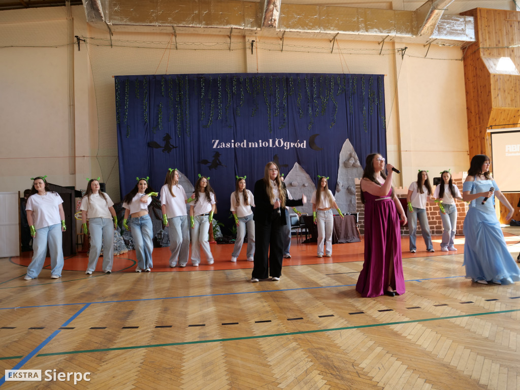 Abiturki „ZasiedmioLOgród” w LO