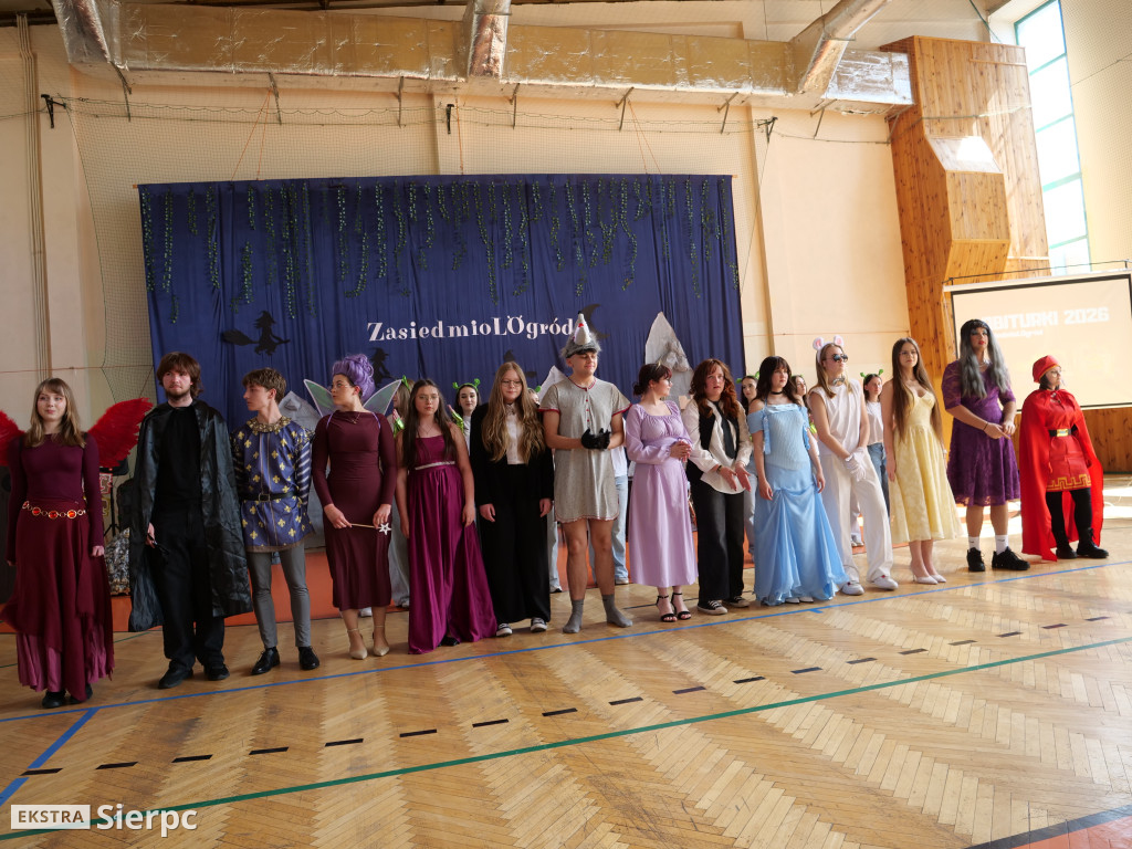 Abiturki „ZasiedmioLOgród” w LO