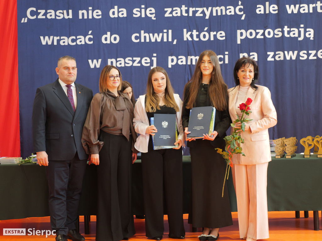 Zakończenie roku maturzystów w LO