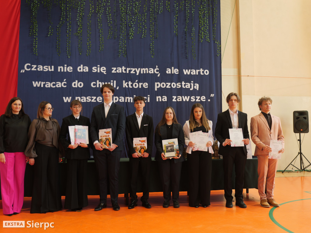 Zakończenie roku maturzystów w LO