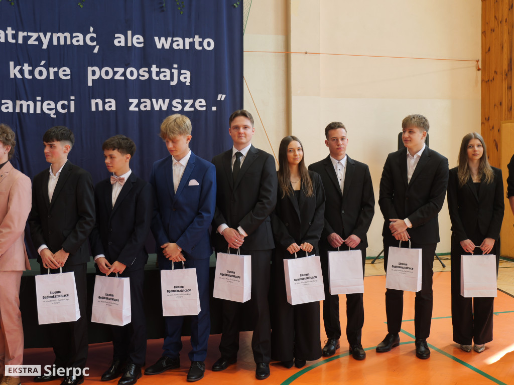 Zakończenie roku maturzystów w LO