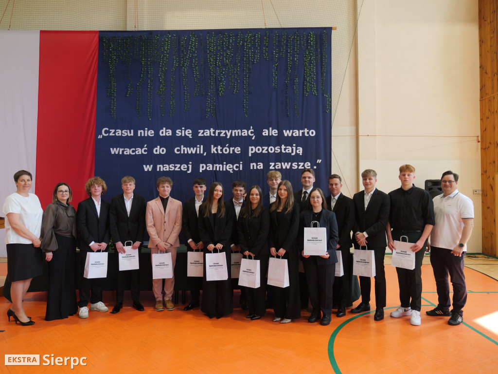 Zakończenie roku maturzystów w LO
