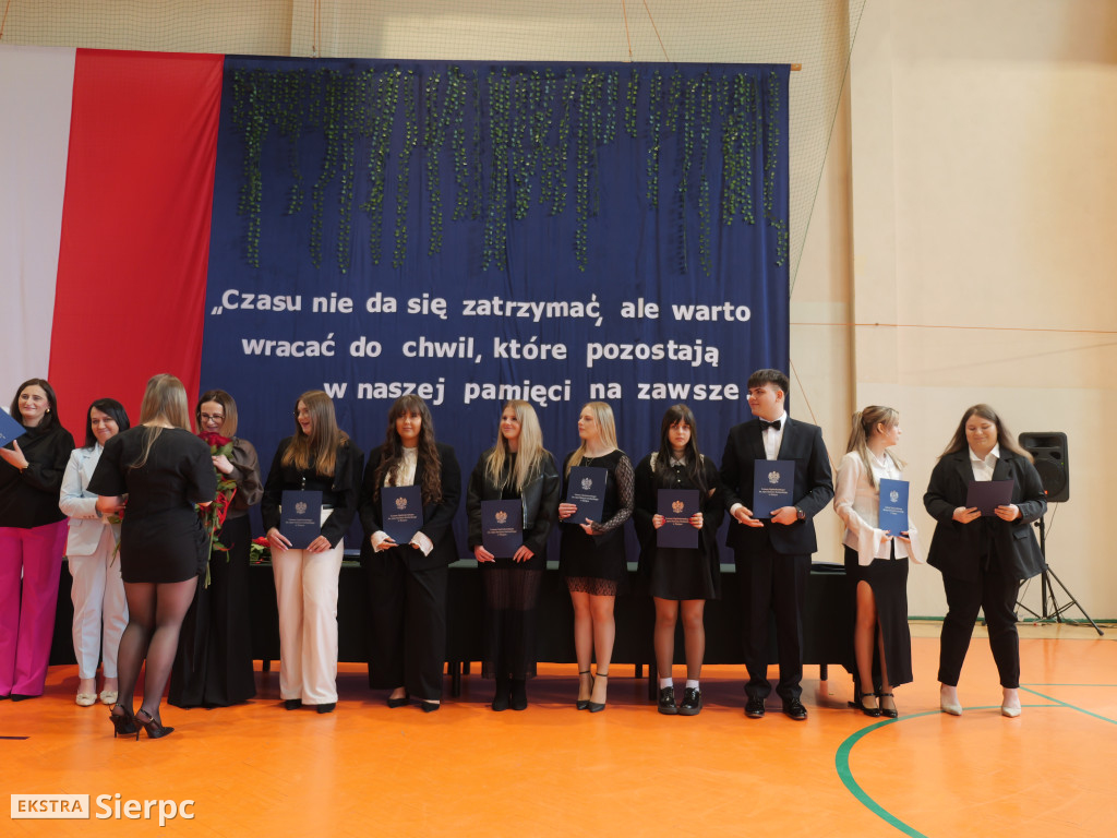 Zakończenie roku maturzystów w LO