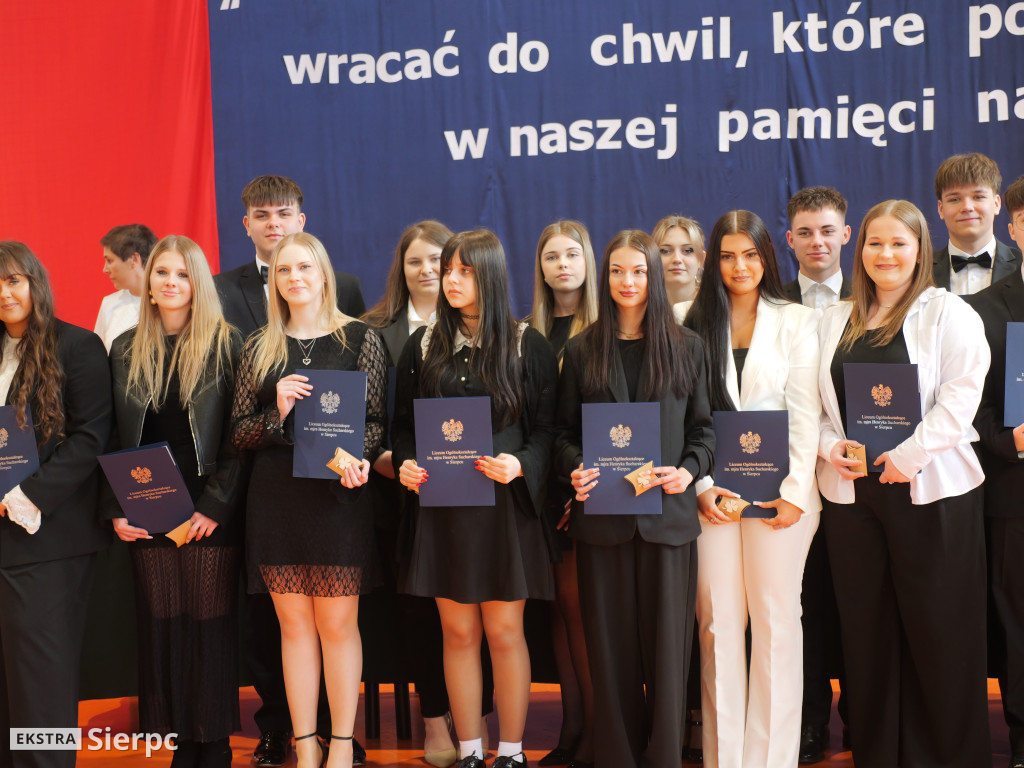 Zakończenie roku maturzystów w LO
