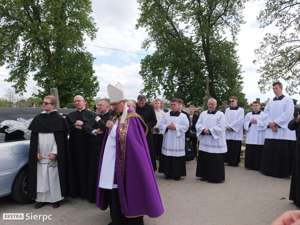 Pogrzeb ks. Bronisława Sałkowskiego