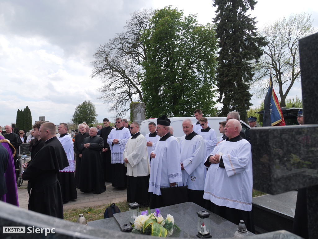 Pogrzeb ks. Bronisława Sałkowskiego