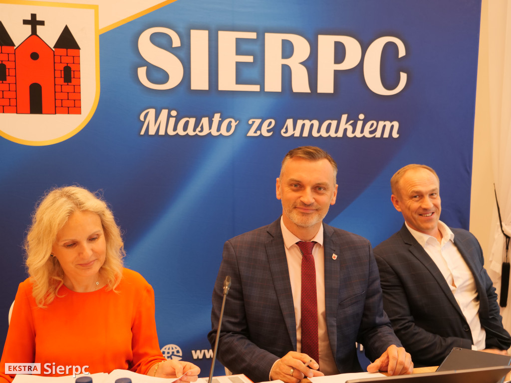 Sesja Rady Miejskiej na dworcu PKP