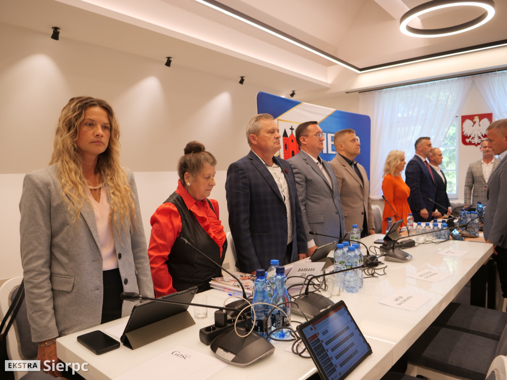Sesja Rady Miejskiej na dworcu PKP
