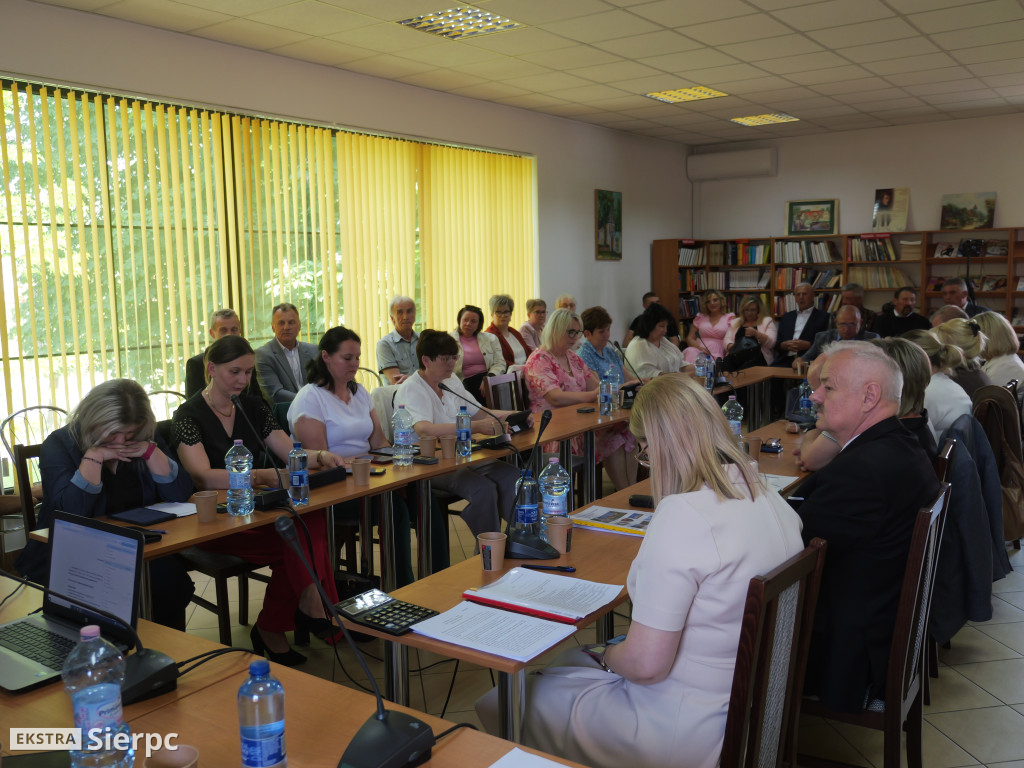 Sesja absolutoryjna w gminie Rościszewo