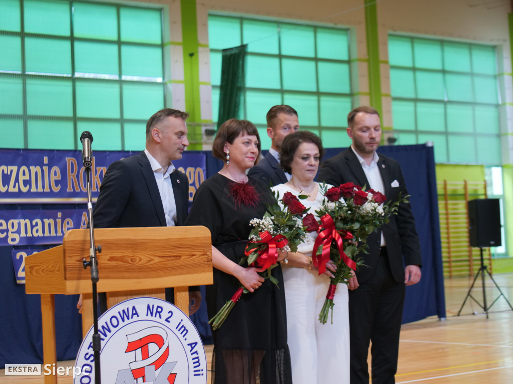 Pożegnanie ósmoklasistów w Dwójce