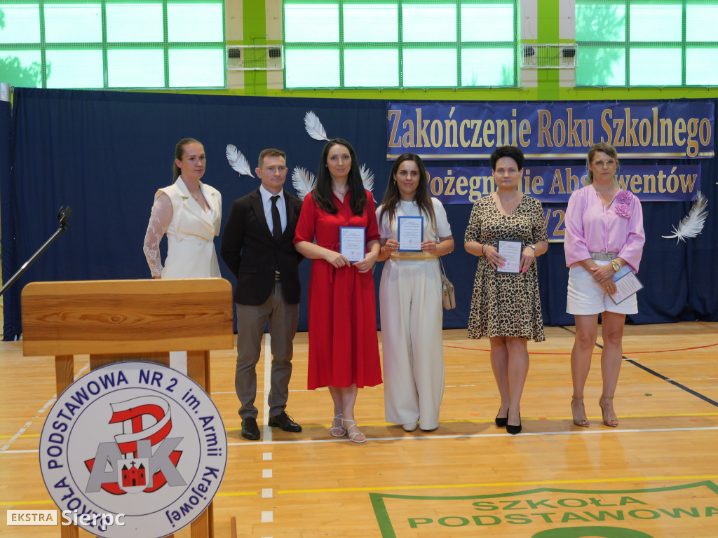 Pożegnanie ósmoklasistów w Dwójce