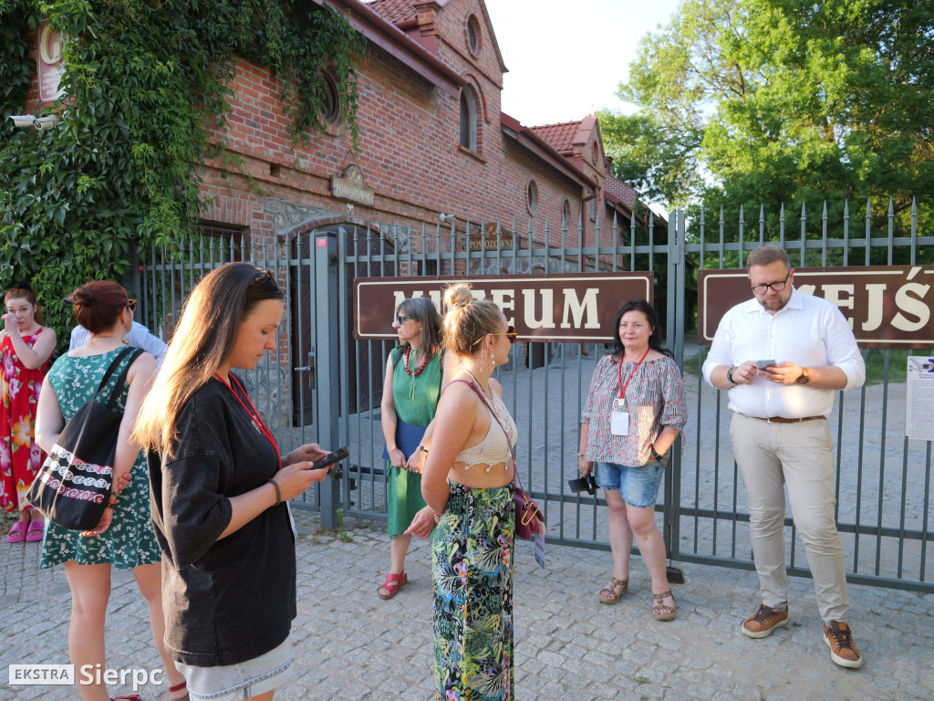 Plener malarski w sierpeckim skansenie