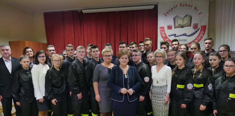 Ślubowanie klas strażackich w ZS nr 2