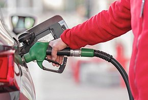 Ceny paliw. Kierowcy nie odczują zmian, eksperci mówią o "napiętej sytuacji"-13604