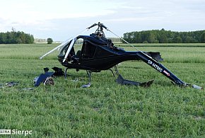 Helikopter spadł na pole-19072