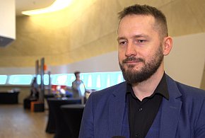 Czterech na 10 Polaków miało do czynienia z deepfake’ami-19103