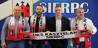 Wizyta zarządu MKS Kasztelan w Urzędzie Miejskim w Sierpcu -19567