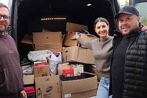 Zbiórka książek  „Razem dla Teosia i Felixa”.-4339