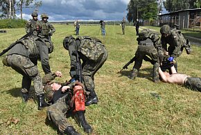 Setki tysięcy Polaków pójdą na szkolenie. Wojsko otwiera drzwi dla cywilów-21276