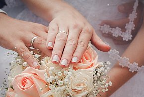 40 tys. zł za ślub i dziecko. PiS chce zachęcać do małżeństw i rodzicielstwa-21376