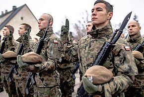 Kolejni ochotnicy w szeregach 6MBOT-21978