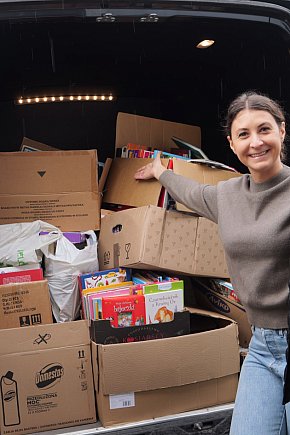 Zbiórka książek  „Razem dla Teosia i Felixa”.-4339