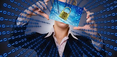 Uwierzyła w szybki zysk. Straciła prawie 8 tysięcy złotych-22050